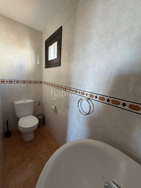 Foto 1478681a-26eb-4633-9ea7-11bd45aae581. Casa aparellada a costa Teguise Teguise