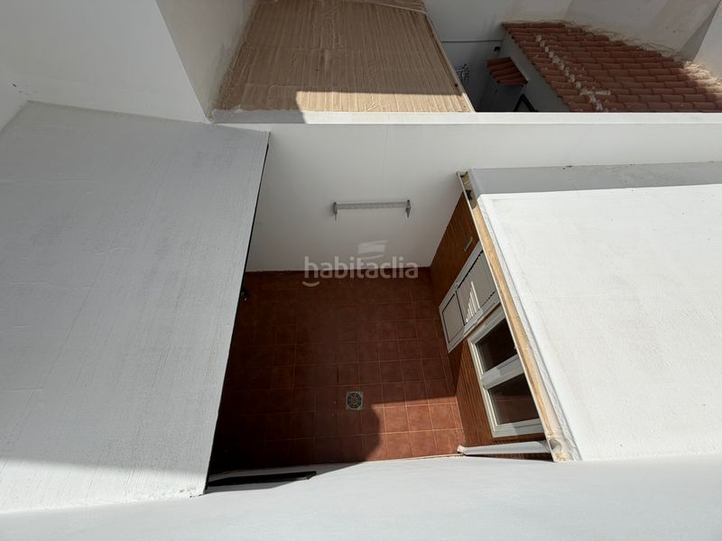 Foto f5e160d1-24ef-4a98-bcb1-e9466adfaeeb. Casa aparellada a costa Teguise Teguise