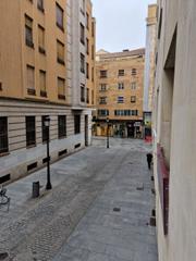 Oficina a Centro. Se vende oficina en 1ª planta  junto plaza mayor de salamanca