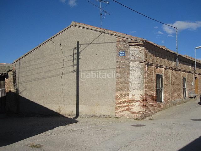 Foto c47775d2-8a56-49ff-82a9-9977fe947693. Terreny residencial a Campo de Peñaranda (El)