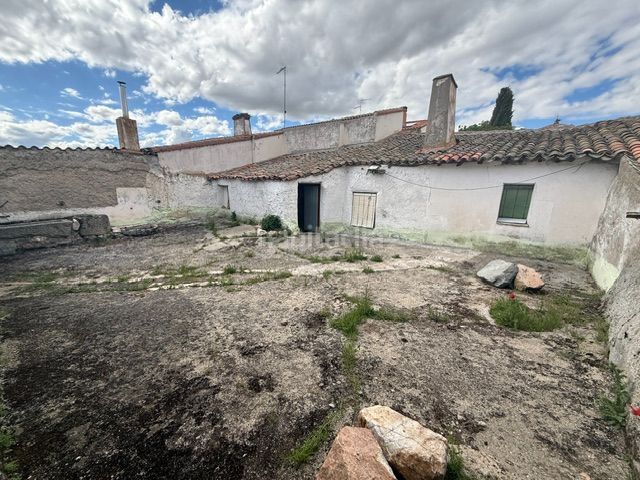 Foto a98ec78d-4ce8-4c0b-b8a2-b266f0730ff9. Casa a Salmoral
