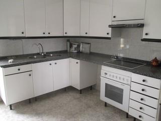 Casa a Poveda de las Cintas. Se vende casa con patio y con garaje en poveda de las cintas en