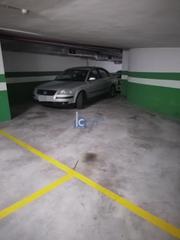 Parking voiture à Rúa San Francisco