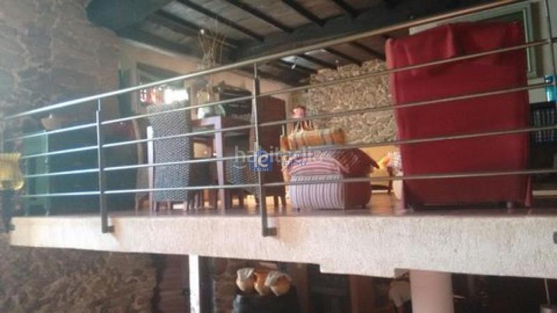 Foto 807aa4e7-52eb-41f6-ac5f-4b19e57649d4. Casa adossada a Teixeira (A)