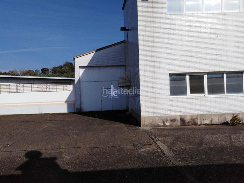 Foto 78771dda-a009-425e-aaab-ccbc3e47c5e9. Capannone industriale in San Rosendo Ourense