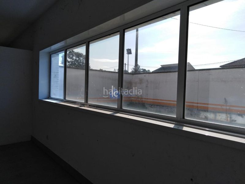 Foto b099dd6d-e134-40ab-aa37-23c9ef051844. Capannone industriale in San Rosendo Ourense