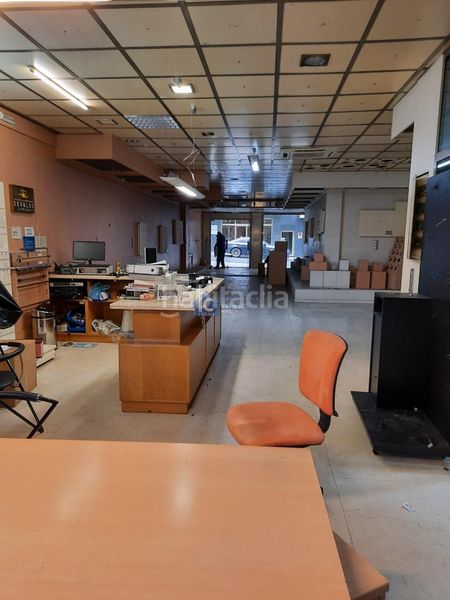 Foto fea87442-43ad-48d2-b864-95c9785f1326. Lloguer local comercial a Centro Ourense