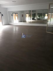 Lloguer Local Comercial  Alameda do cruceiro
