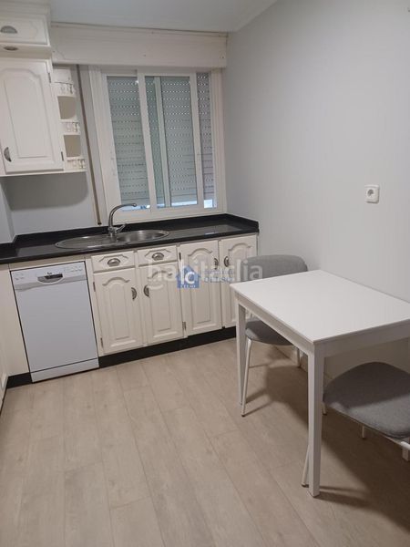 Foto 669ff3d1-90e9-465c-98fa-39f0d4c49699. Rent flat with heating parking in Centro Ourense