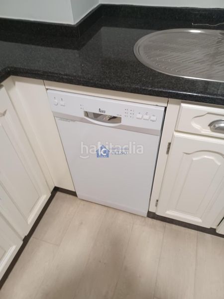 Foto a0917781-fdd0-497f-8c3b-205274592b95. Lloguer pis amb calefacció aparcament a Centro Ourense