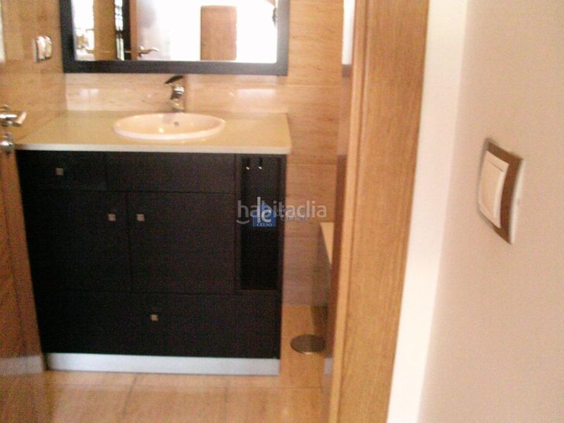 Foto 383f29b7-9893-4985-baa3-f0376c8b5602. Apartament amb calefacció aparcament a Residencia Ourense