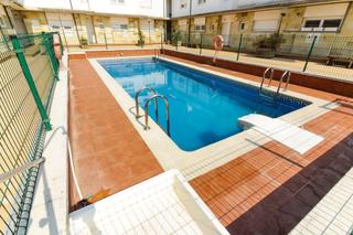 Casa adossada a Cudón. Unifamiliar adosado en cudón con piscina choco terrazas barbacoa