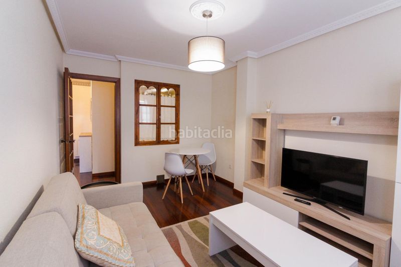 Foto b4c4d7d0-7d8f-4c9f-aa6d-4529c6d35630. Rent flat with heating parking in Cuatro Caminos Santander