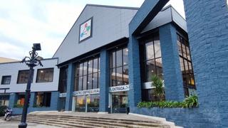 Lloguer Local Comercial  Avenida primero de mayo. Tu negocio en centro empresarial, gran zoco santander