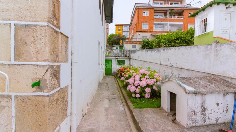 Foto cefd3e5f-3fee-4118-9965-48a206dea609. Casa aparellada amb calefacció aparcament a Cuatro Caminos Santander