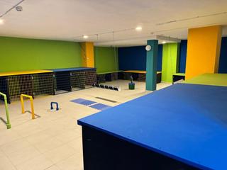 Traspàs Local Comercial a Peñacastillo - Nueva Montaña. Negocio de guardería y hotel canino en santander
