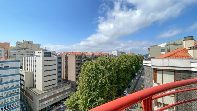 Foto 4e2ad5cd-4816-464a-8460-b68e9d7ff271. Alquiler piso precioso piso en pleno san fernando a pocos minutos de valdecilla en Santander