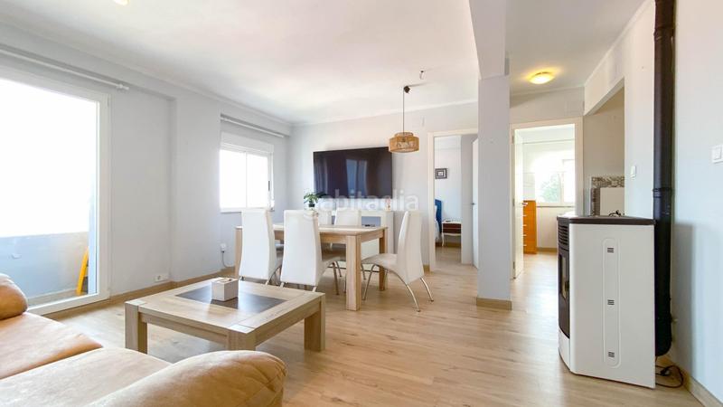 Foto a75a4da1-1cee-475b-87c9-6d938f8e0516. Alquiler apartamento estupendo piso de 2 dormitorios con vistas al sardinero en Santander