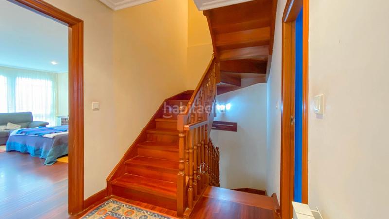 Foto 06d62ec0-be13-4977-a2ea-d472d94e7fa7. Casa adossada amb calefacció aparcament a Maoño - Azoños Santa Cruz de Bezana