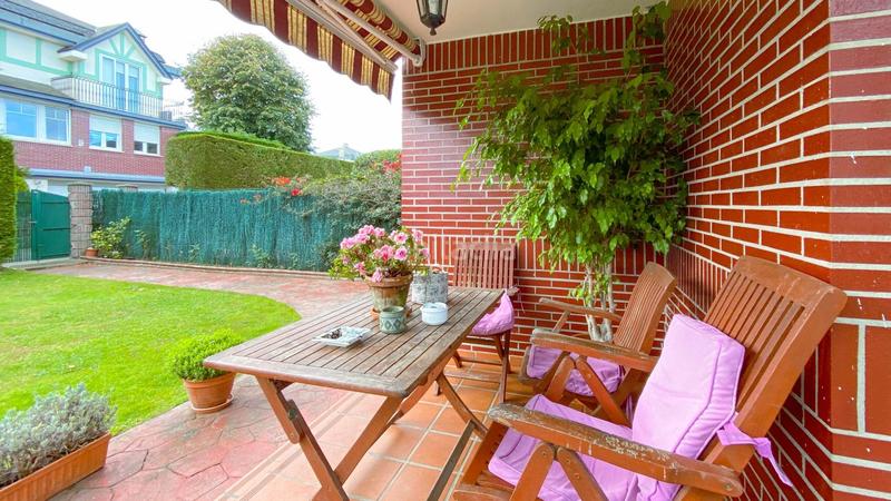 Foto 129566bf-2e52-4ef6-a650-5bf93941b3b6. Casa adossada amb calefacció aparcament a Maoño - Azoños Santa Cruz de Bezana