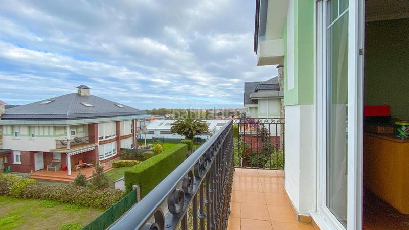 Foto 75840824-76f2-40ef-8d9a-578e62fb2c0b. Casa adossada amb calefacció aparcament a Maoño - Azoños Santa Cruz de Bezana