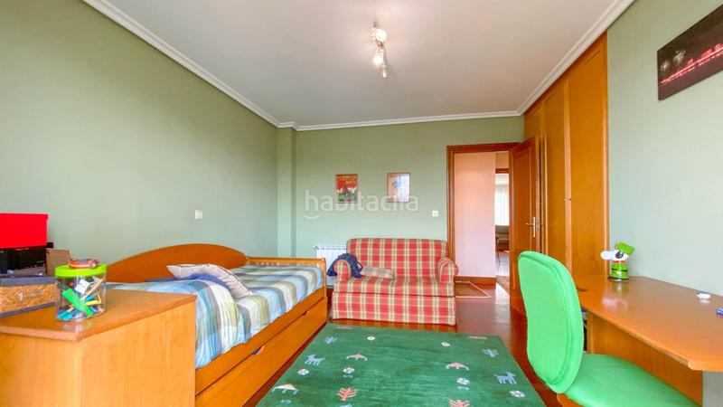 Foto c2677dc8-3562-4821-a8f0-c76de3621abd. Casa adossada amb calefacció aparcament a Maoño - Azoños Santa Cruz de Bezana