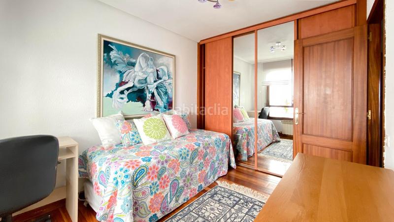 Foto 8a5be67f-72df-4339-8fa8-3c35a446fca6. Alquiler apartamento piso amplio de 3 dormitorios en cazoña, en Santander