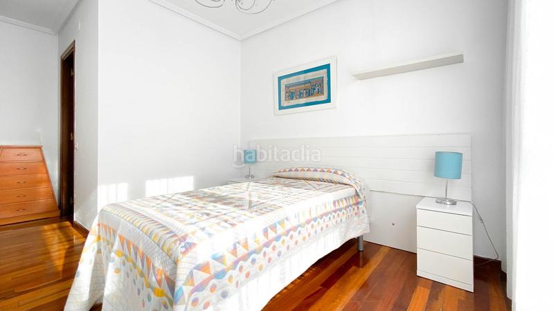Foto e421284d-9962-4ee3-b516-de5267b9b2bf. Rent apartment with heating parking in Alisal - San Román Santander