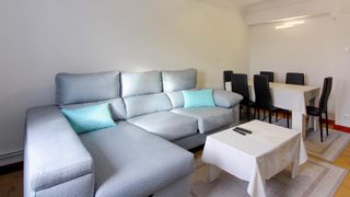 Location Appartement à Cuatro Caminos. 2 dormitorios junto a valdecilla para personal sanitario