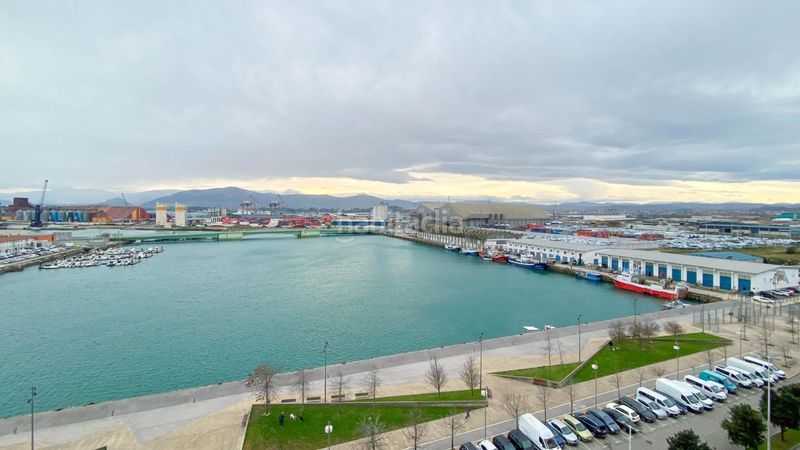 Foto a0355526-c1c4-4574-ac8a-6e7a83a636d9. Rent flat with heating parking in Castilla - Hermida Santander