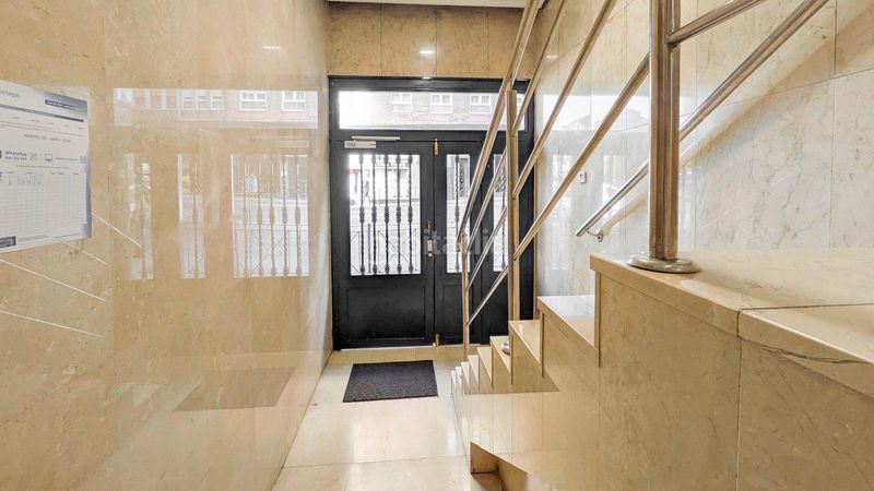 Foto acbc36f9-ccfb-4553-b4a6-21d328f3ea25. Rent flat with heating in Cuatro Caminos Santander