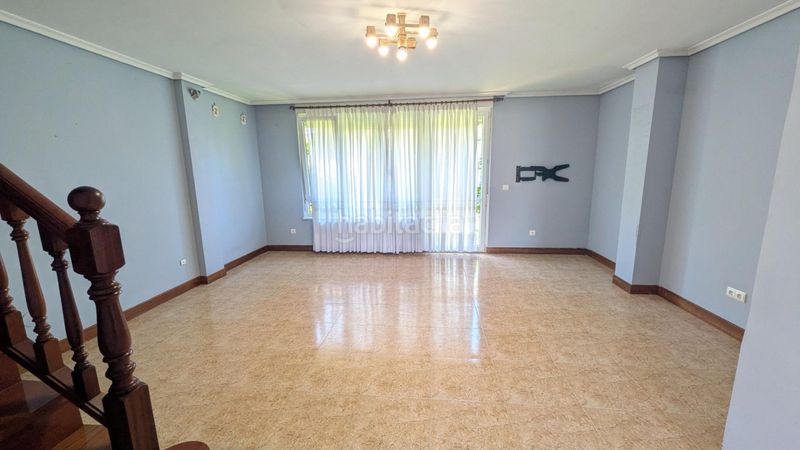 Foto 4fa3b7e1-64fb-416a-8a44-cc76873560d7. Casa aparellada amb calefacció aparcament a Muriedas Camargo