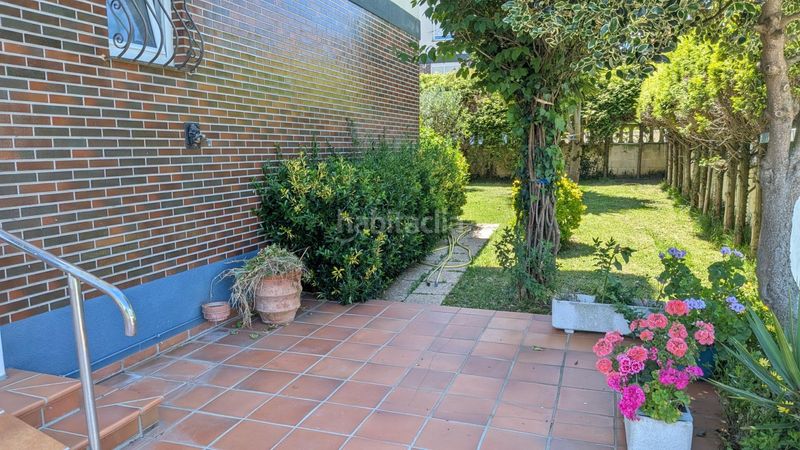 Foto a88f3e78-38b8-42ce-99f2-0a866ce337b1. Casa aparellada amb calefacció aparcament a Muriedas Camargo