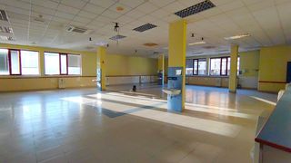 Local Comercial en Pe�acastillo - Nueva Monta�a. Local comercial de 946 m en el zoco de santander