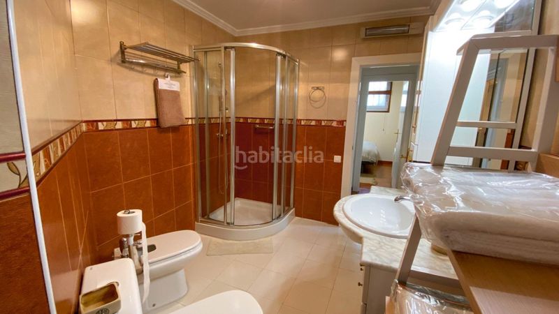 Foto e241b1db-bb1a-46cd-b5dc-1940ea39b8f4. Rent flat in Cuatro Caminos Santander