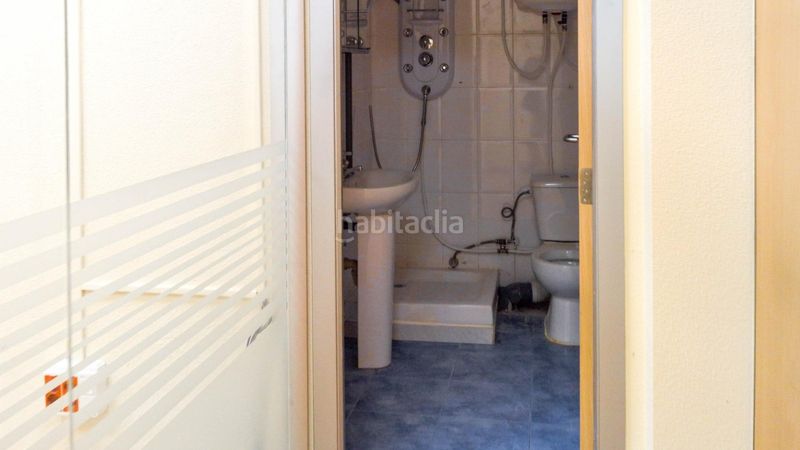 Foto 04398be9-7aa4-4404-a7dd-ae46202711a7. Oficina a Reocín