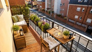 Location Appartement à Cuatro Caminos. 3 dormitorios 3 baños y aparcamiento ciudad jardín junto a valde