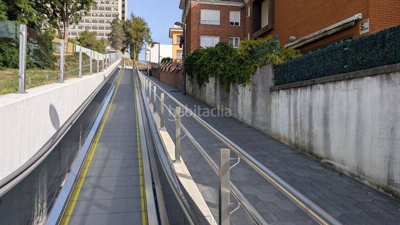 Foto a916acd7-d6b6-490c-b456-89cf9a982584. Lloguer pis amb calefacció a Cuatro Caminos Santander