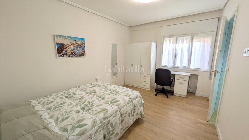 Foto 22678757-0200-4b59-b953-df1023b6a7ab. Rent flat with heating in Cuatro Caminos Santander