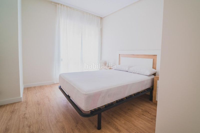 Foto 2b4c7755-9504-4695-858a-fc217822d20e. Rent flat with heating in Cuatro Caminos Santander