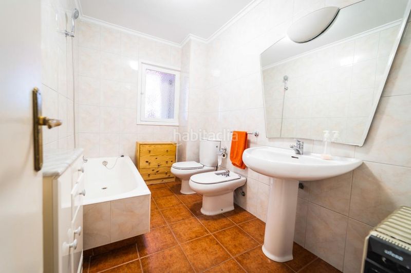 Foto 2e53cfff-6e55-470d-8e25-ad22df796b6c. Rent flat with heating in Cuatro Caminos Santander