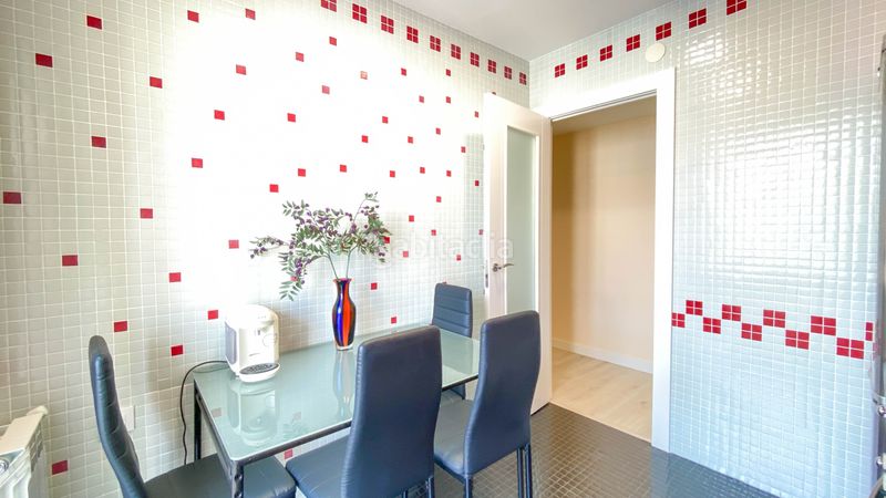 Foto 21ad2e41-0989-4831-bac1-2dca4da9c462. Rent flat in Cuatro Caminos Santander