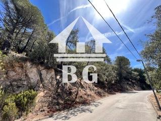 Terreny residencial a Carrer de les orenetes 51. En venta parcela urbana edificable situada en la urbanización se