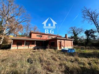 Xalet a Caldes de Malavella. En venta espectacular chalet unifamiliar en caldes malavella !!