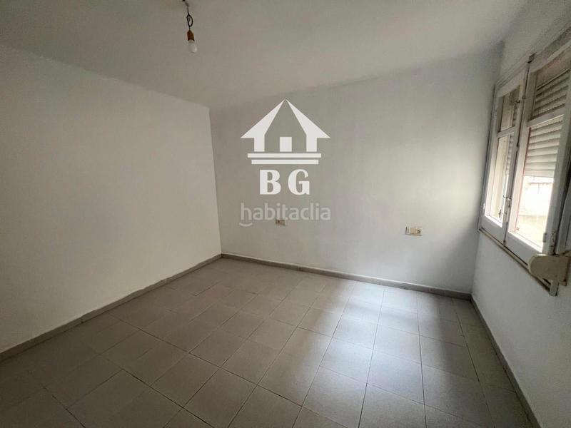 Foto 16bb3a49-1b71-49a8-9195-575deffeb12b. Piso en venta vivienda de 3 dorm. cerca del centro !! en Figueres