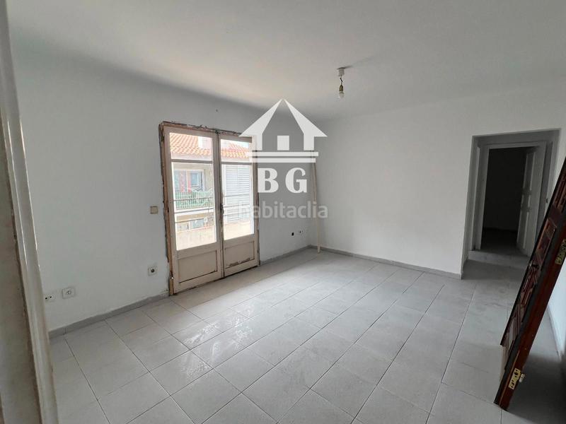 Foto 83561908-19ce-464b-aff5-fdc8a1d0f381. Piso en venta vivienda de 3 dorm. cerca del centro !! en Figueres