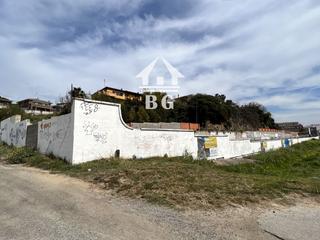Terreny residencial a Extremadura 28. Gran solar para construir edificio plurifamiliar en blanes !!