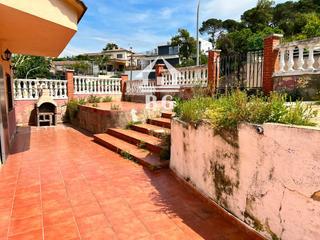 Chalet  Rafael alberti. En venta chalet unifamiliar en urb. lloret residencial !!