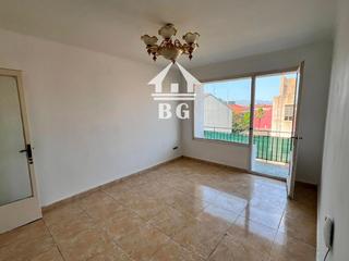 Pis  Mendez nuñez. En venta piso de 3 hab. en centro figueres, cerca estación tren
