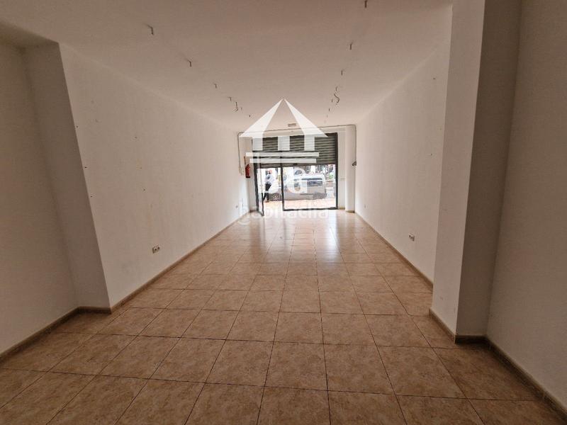 Foto 11bab336-5106-47af-a506-43b1ea53cca2. Local commercial dans Fenals Lloret de Mar